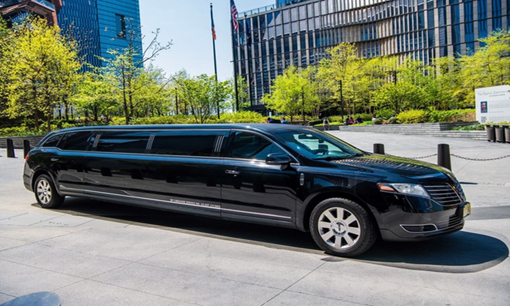 Miami Florida Limousine Service: Premium Transportation for Travelers Who Expect More